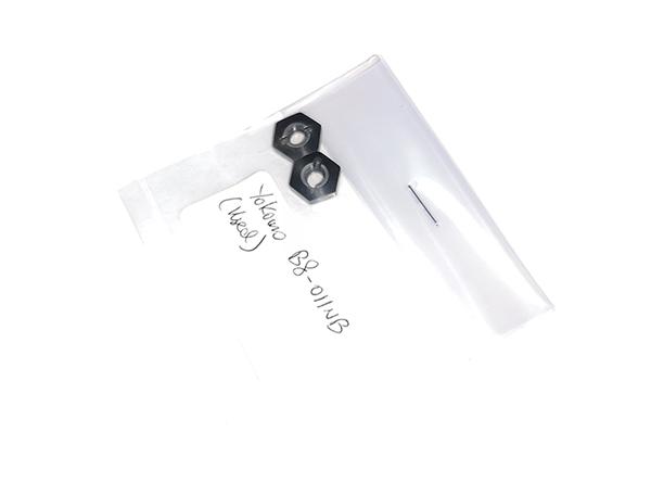 19.X13 Yokomo BD8 3.5mm Wheel Hub 2 pcs Black B8-011NB (used) - Image 1